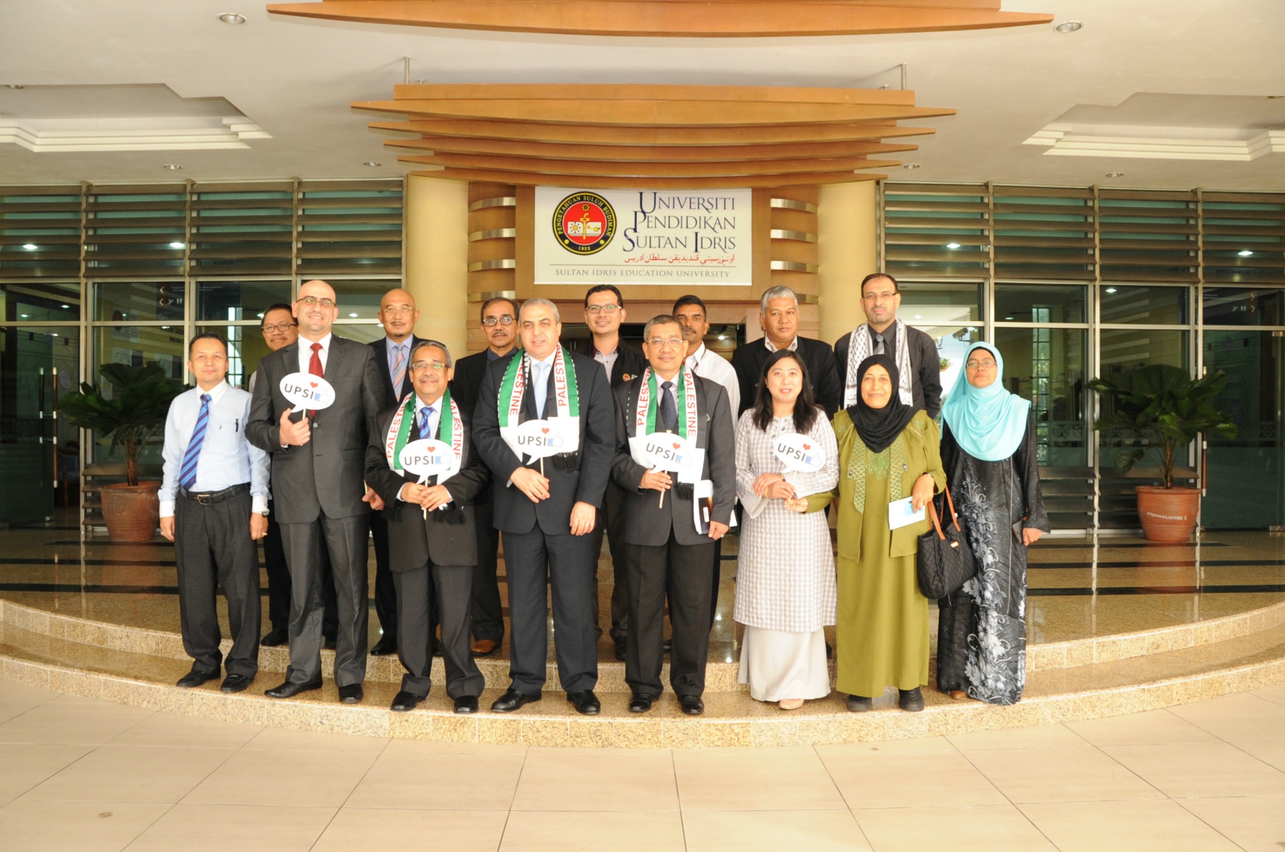 PRO 16 3 PALESTINEHAS 7731